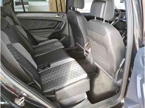 Volkswagen Tiguan Allspace R-Line 2.0TDI 4M DSG / Pano, AHK