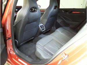 Volkswagen Passat Variant R-LINE 1.5 TSI eHybrid LEDER AHK PANO