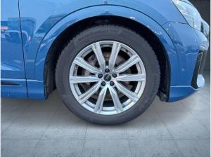 Audi Q8 SUV 50 TDI qu. tiptr. Luft PANO AHK 22 HUD