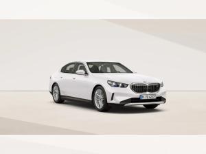 BMW i5 eDrive40 1 x VERFÜGBAR 19 LM+NAVI+KAMERA+SI.HEIZUNG