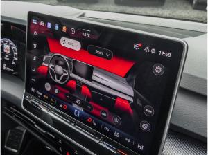 Volkswagen Golf 1.5 eTSI R-Line DSG AHK