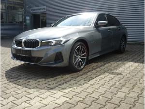 BMW 330 e Limousine ab Lager! 0,5% Versteuerung!