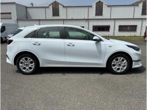 Kia Ceed 1.5 T-GDI DCT Vision KOMF+ +SHZ