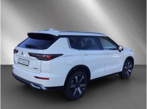 Mitsubishi Outlander PLUG-IN HYBRID OUTLANDER INTRO EDITION 2,4L