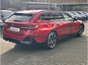 BMW i5 eDrive40 Touring M Sport //HeadUp Pano Komfortsitze B&W