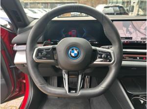 BMW i5 eDrive40 Touring M Sport //HeadUp Pano Komfortsitze B&W