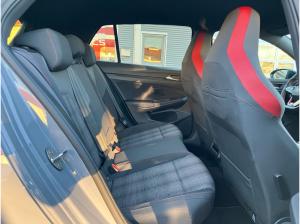 Volkswagen Golf GTI 2.0 TSI DSG / Navi, App, Matrix, RFK