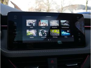 Skoda Kamiq 1.5 TSI Monte Carlo PANO MATRIX-LED AHK *811*