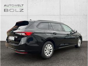 Skoda Superb Combi Essence 1.5 TSI SHZ KAMERA NAVI ACC LED JAHRESWAGEN