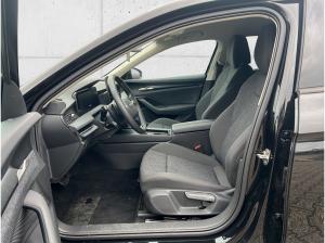 Skoda Superb Combi Essence 1.5 TSI SHZ KAMERA NAVI ACC LED JAHRESWAGEN