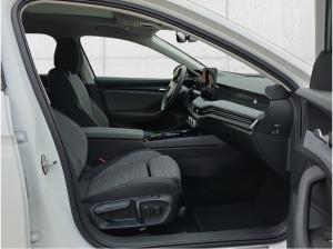 Skoda Superb Combi Selection 2.0 TDI AHK MATRIX LED KESSY NAVI JAHRESWAGEN