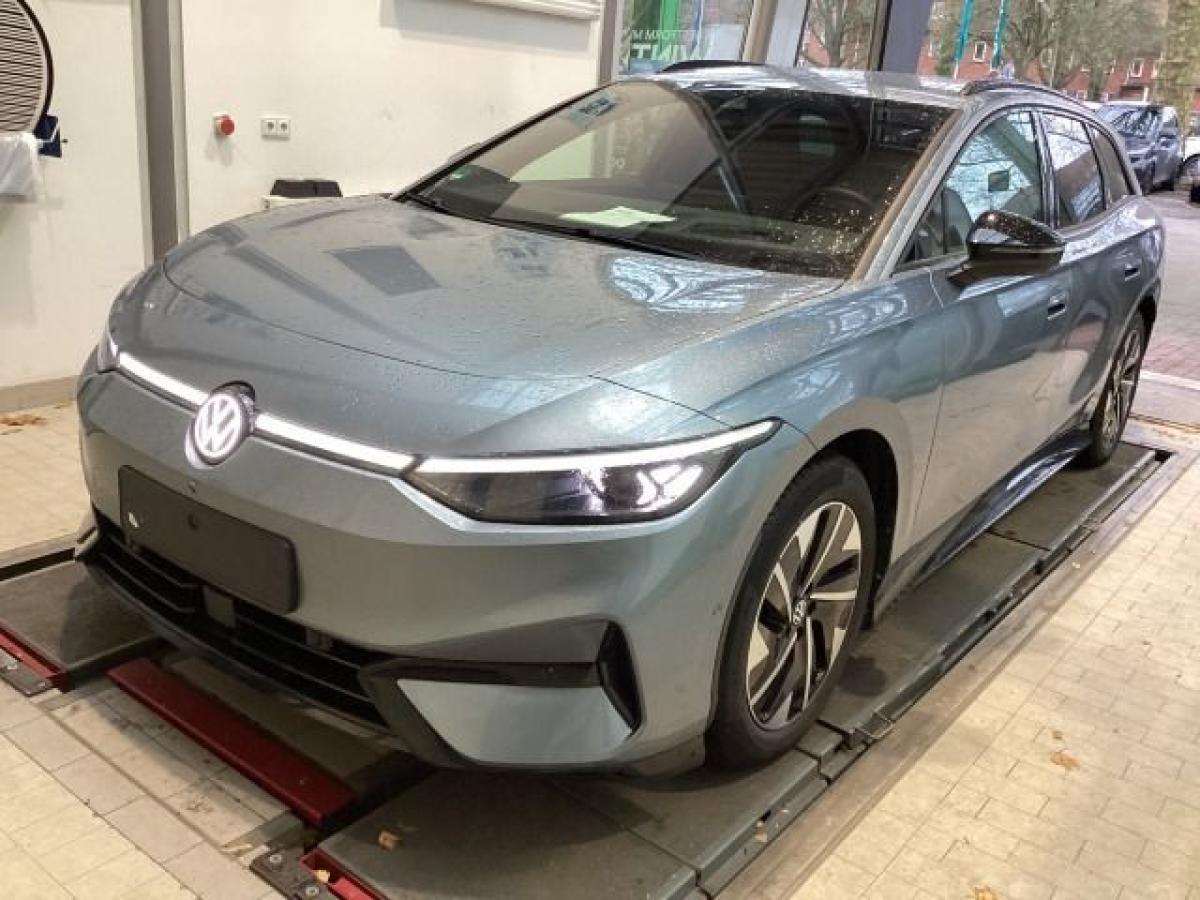 Volkswagen ID.7 Pro S Tourer LED AHK Navi Easy Open DCC