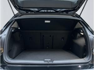 Volkswagen Golf VIII 2.0 TDI Life DSG LED Kamera Lenkradhzg