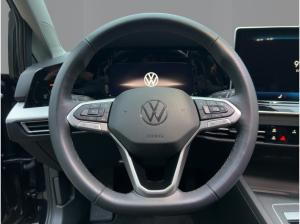 Volkswagen Golf VIII 2.0 TDI Life DSG LED Kamera Lenkradhzg