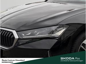 Skoda Superb Combi Selection TDI DSG AHK Infotainment-Paket Fahrassistenz-Paket