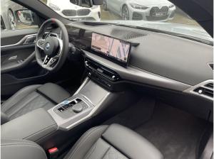 BMW i4 M50 xDrive BLP:90.770,-EUR || AHK Glasdach
