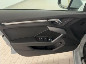 Audi A3 Limousine 30 TFSI S tr. AHK NAVI RFK LED