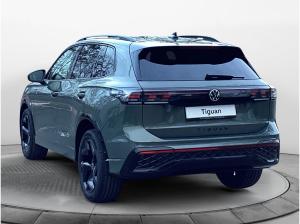 Volkswagen Tiguan R-Line 2,0 l TDI SCR  "Zulassung bis 31.03." "8-Fach-Bereifung