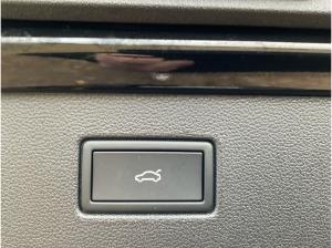 Volkswagen T-Roc R-Line 1.5 l eTSI DSG AHK Kamera Navi ACC Keyless