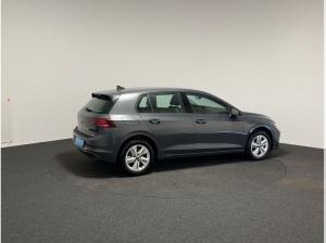 Volkswagen Golf VIII 1.5 TSI DSG Life Anschlussgarantie 100.000 bis 03.2030