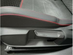 Volkswagen Golf VIII 2.0 TSI DSG GTI Clubsport Blackstyle