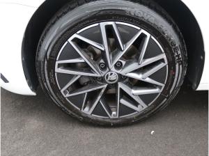 Skoda Octavia Combi Clever 2.0TDI DSG / SmartLink, LED