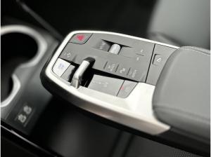 BMW iX1 xDrive30 xLine DAB LED Komfortzg. Shz