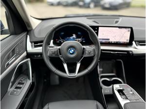 BMW iX1 xDrive30 xLine DAB LED Komfortzg. Shz