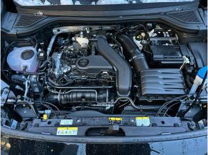 Volkswagen T-Roc NEUES Modell R-Line 1.5 l eTSI OPF 110 kW (150 PS) 7-Gang-DSG **SOFORT VERFÜBAR!**