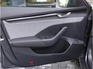 Skoda Octavia Combi 1.5 TSI DSG Balance SHZ NAVI AHK ACC LED *927*