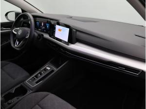 Volkswagen Golf VIII Life 2.0 TDI DSG / Navi, App, LED, RFK