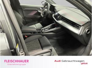 Audi A3 35 TFSI S line DSG ACC LED Rückfahrkam. CarPlay Navi Tel.-Vorb. DAB AHK Keyless Temp