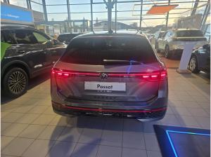 Volkswagen Passat R-Line "Signature" Hybrid //SOFORT VERF.// 272PS - HUD, Leder, LED, Kamera, AHK usw.