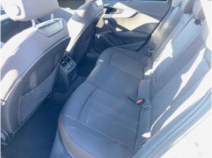 Audi A4 Avant 35 TDI S tr. Virtual AHK Cam ACC FLA