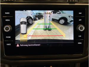 Volkswagen Tiguan 2.0 TDI Life DSG AHK Ganzjahresreifen Rear View