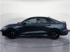 Audi RS3 Limousine 💥 Ikonischer Performance-Star | ✅ Nur mit Eroberung | Daytonagrau bei bhg Balingen 🚙