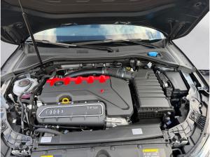 Audi RS3 Limousine 💥 Ikonischer Performance-Star | ✅ Nur mit Eroberung | Daytonagrau bei bhg Balingen 🚙