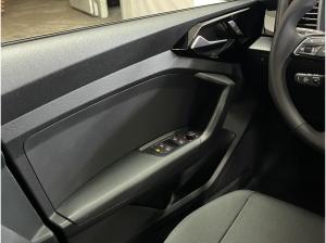 Audi A1 allstreet 30 TFSI S tronic LED LM 18" PDC+RFK