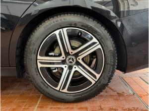 Mercedes-Benz E 200 d T Avantgarde Panorama Digital-Light AHK