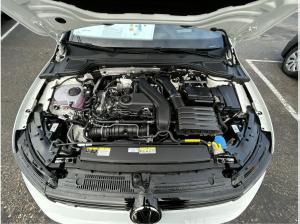 Volkswagen Golf R-Line 1.5 l eTSI OPF DSG CarPlay Black ACC