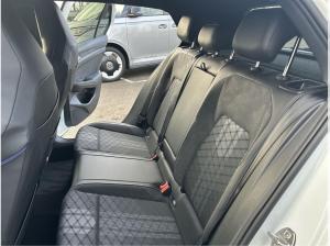 Volkswagen Golf R-Line 1.5 l eTSI OPF DSG CarPlay Black ACC