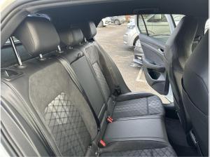 Volkswagen Golf R-Line 1.5 l eTSI OPF DSG CarPlay Black ACC