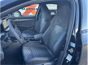 Volkswagen Golf R-Line 1.5 l DSG Black Style LED Matrix SOFORT VERFÜGBAR