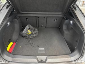 Volkswagen ID.5 PRO PERFORMANCE 82 kWh+WÄPU+AHK+360°+CARPLAY+20'"+IQ.LIGHT+ACC+NAVI