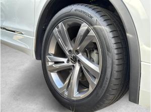 Volkswagen Tiguan R-Line 2.0 TDI 7-DSG KAMERA BLACK-STYLE S