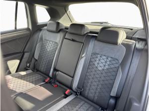 Volkswagen Tiguan R-Line 2.0 TDI 7-DSG KAMERA BLACK-STYLE S