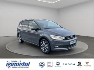 Volkswagen Touran Highline 1,5 TSI  150 PS DSG AHK STHZG PANO KEYLESS
