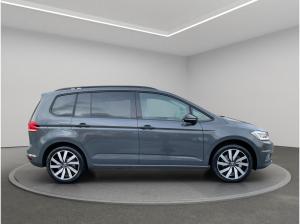 Volkswagen Touran Highline 1,5 TSI  150 PS DSG AHK STHZG PANO KEYLESS