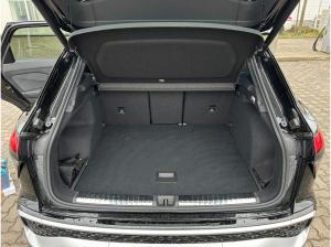 Audi Q3 SUV TFSI S tronic S Line,Kam.,PANO,Virtual,LM