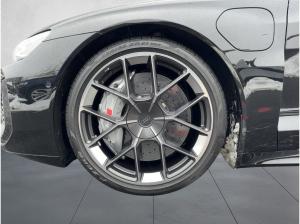 Audi RS e-tron GT performance quattro Head-up